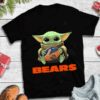 Baby Yoda Hug Chicago Bears T shirt For Fans