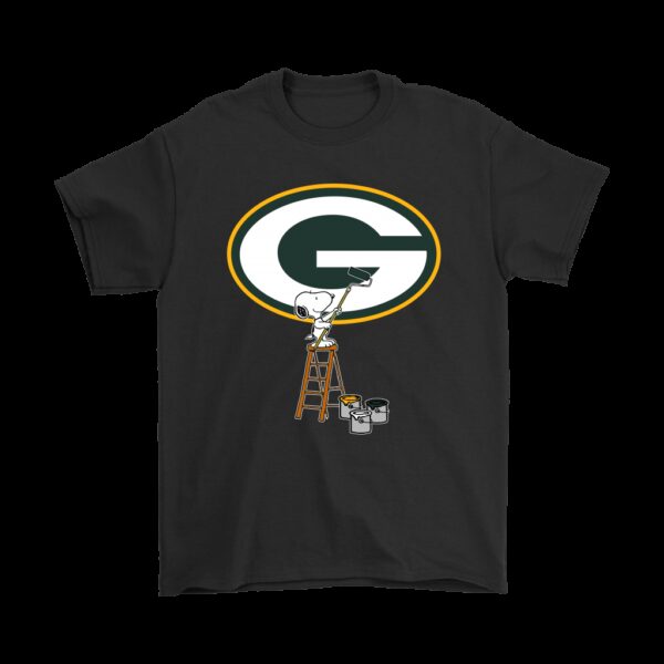 NFL Green Bay Packers T shirt Snoopy Paints The Logo