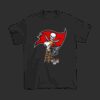NFL Tampa Bay Buccaneers T shirt Snoopy Paints The Logo