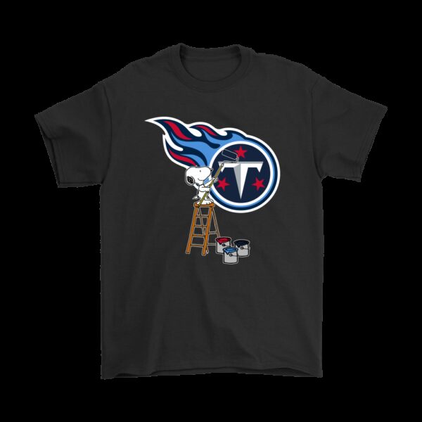 NFL Tennessee Titans T shirt Snoopy Paints The Logo