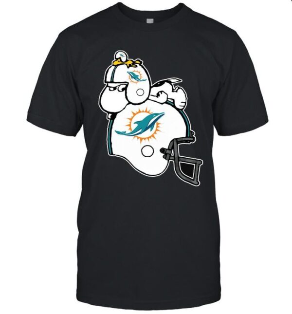 Snoopy And Woodstock Resting On Miami Dolphins Helmet T shirt For Fans