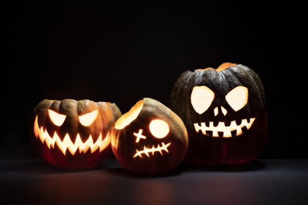 various-spooky-halloween-pumpkin-carving