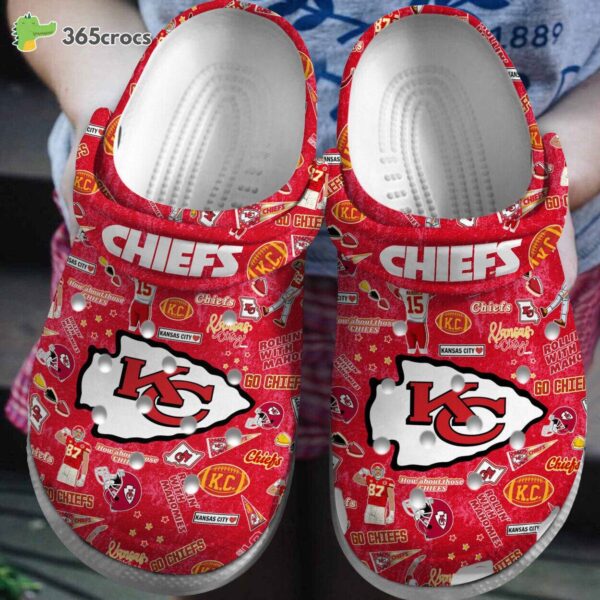 fans celebrate sporting legacy kansas city chiefs nfl christmas inspired clog design 9860 y3ihl