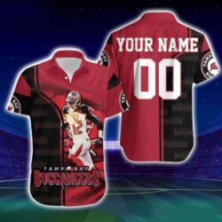 Legend Tom Brady Running Tampa Bay Buccaneers Personalized Hawaiian Shirt