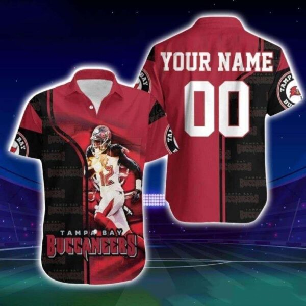 Legend Tom Brady Running Tampa Bay Buccaneers Personalized Hawaiian Shirt